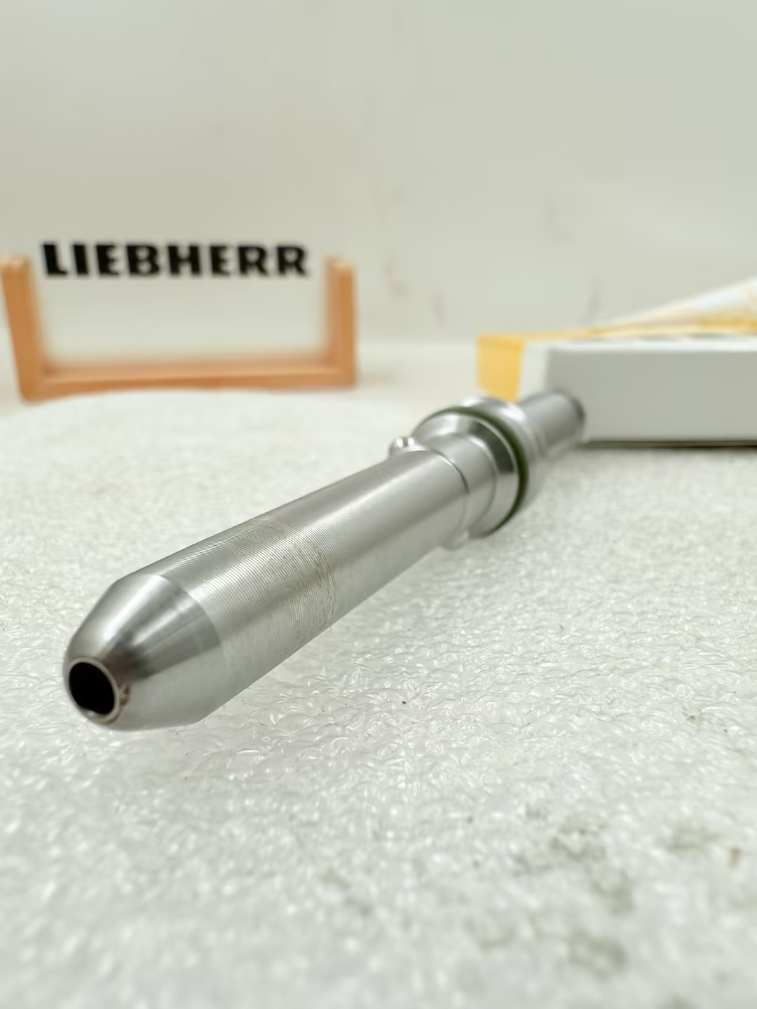 Liebherr 11100387 High Pressure Connecting Rod For D834 A7 D0834 LE124