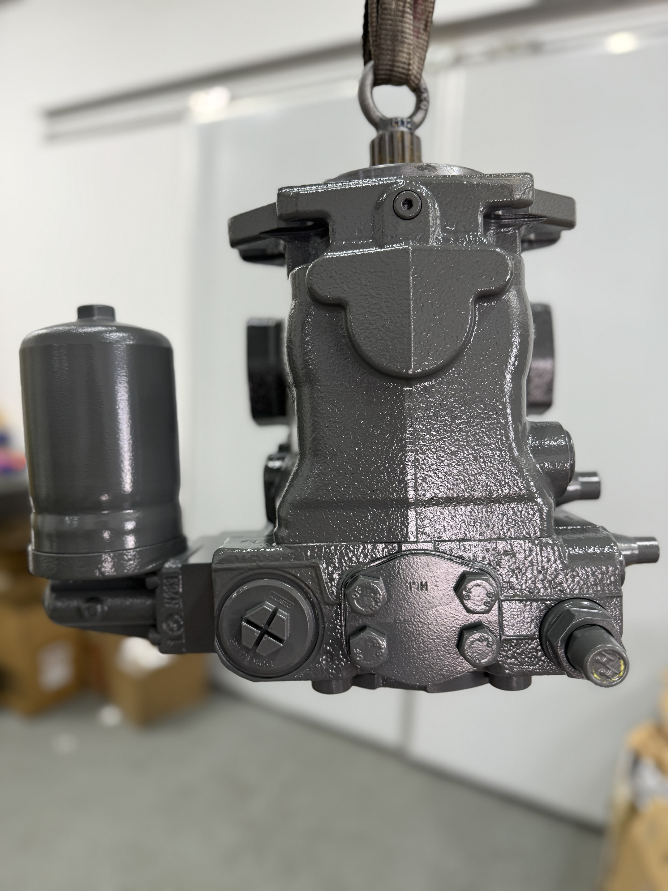 Liebherr 12221140 Hydraulic piston pump for R936-R960