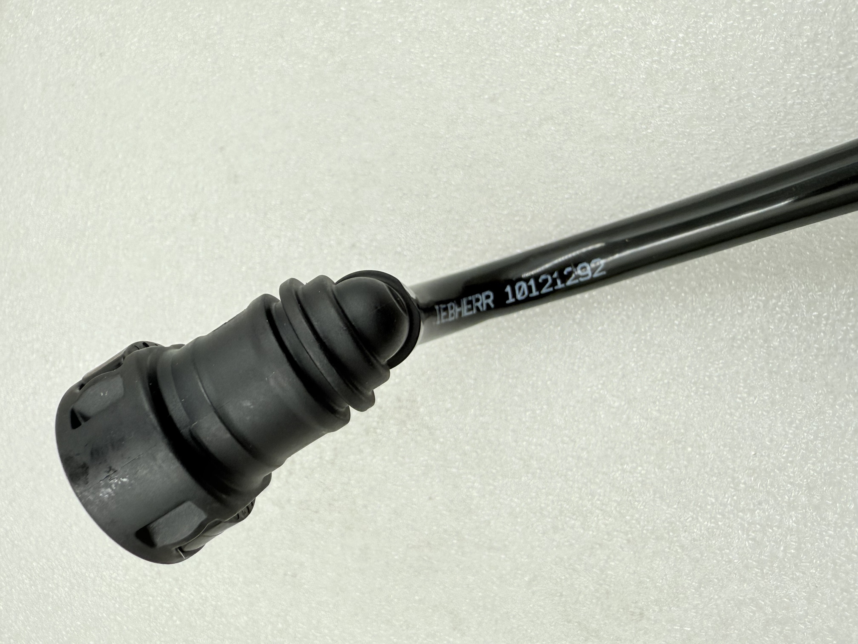 Liebherr 10121292 Fuel Line For D9508 A7