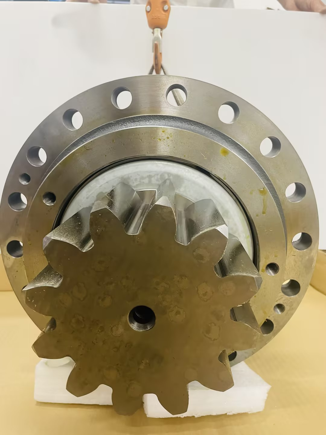 Liebherr 90208965/90208966 Slewing Drive