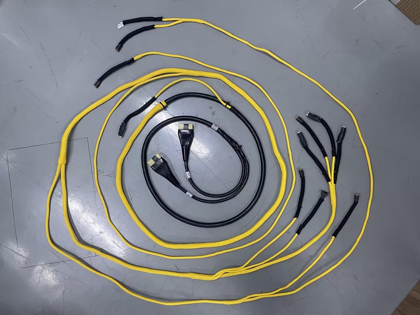 Liebherr 10402126 wiring harness ongoosen.boom