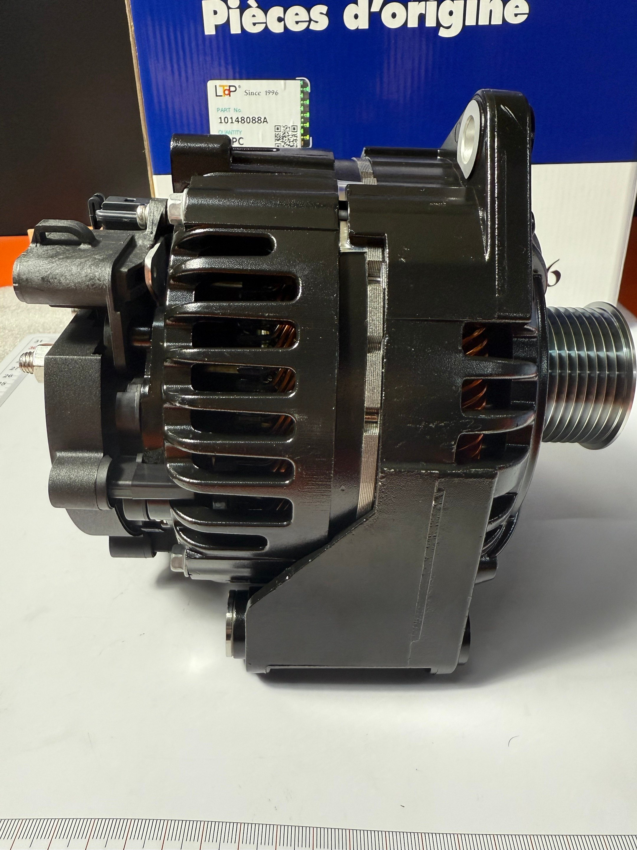 LTP Brand 10148088A OEM LH150 Generator 24V 180A Suitable for Liebherr Machinery