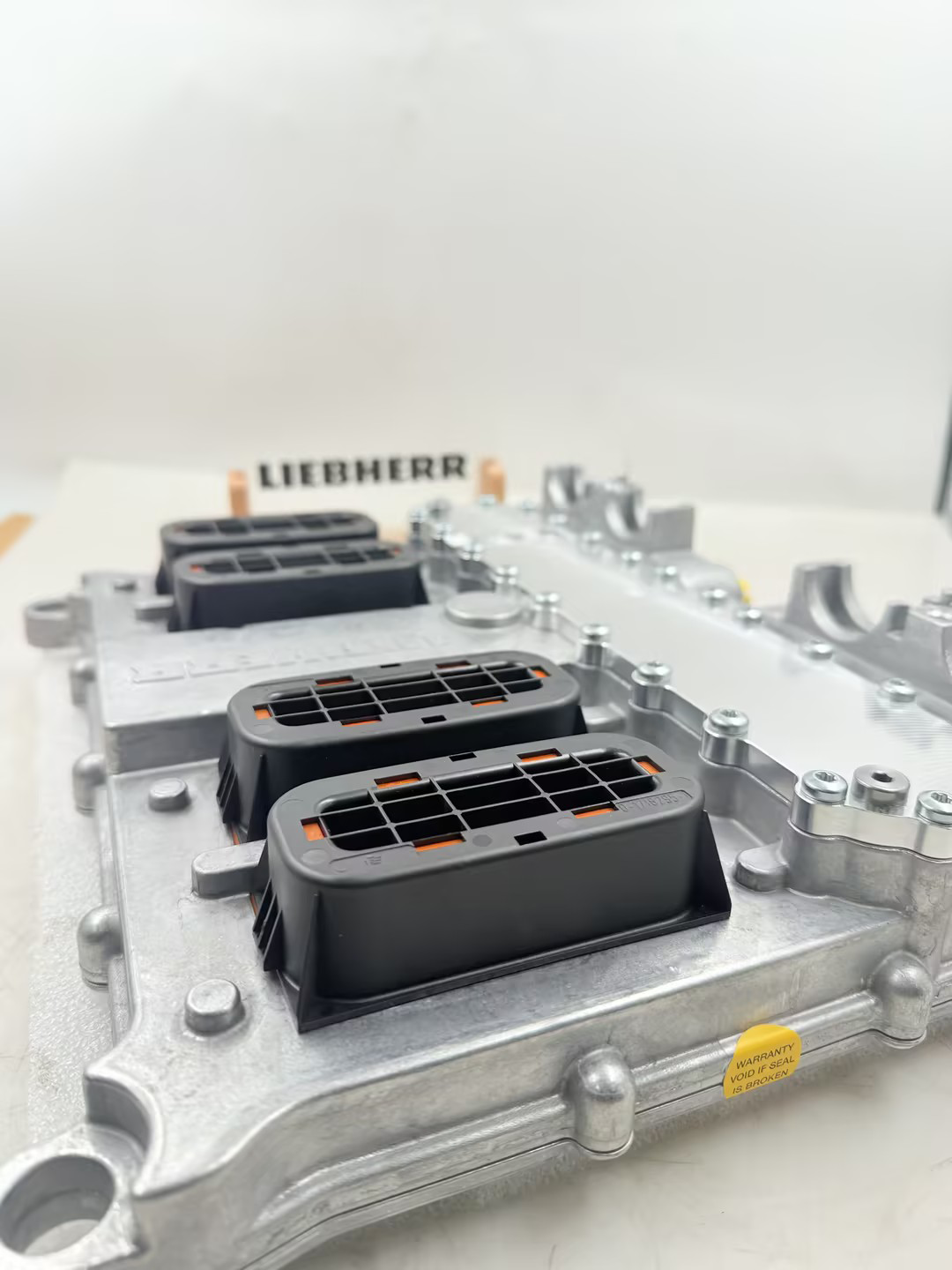 Liebherr 10883842 Motor Control Device For D936 D946 D9508 D9512 A7