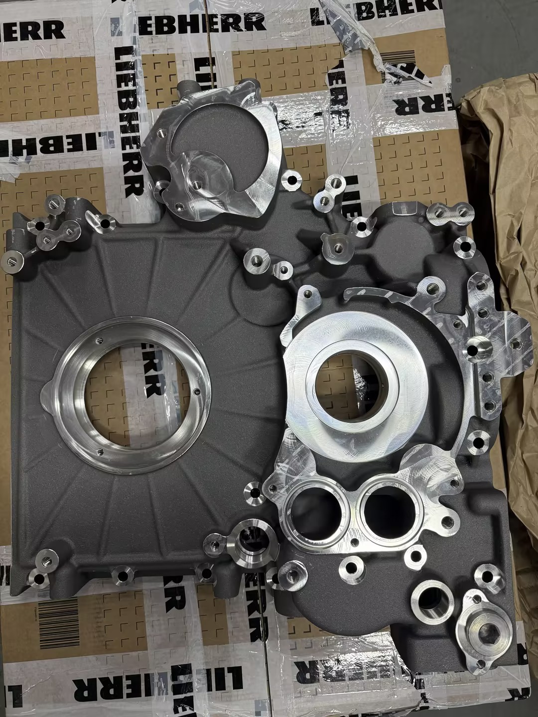 Liebherr 14336825 Front Gearbox Cover For D934S D934L D936L D946L A6