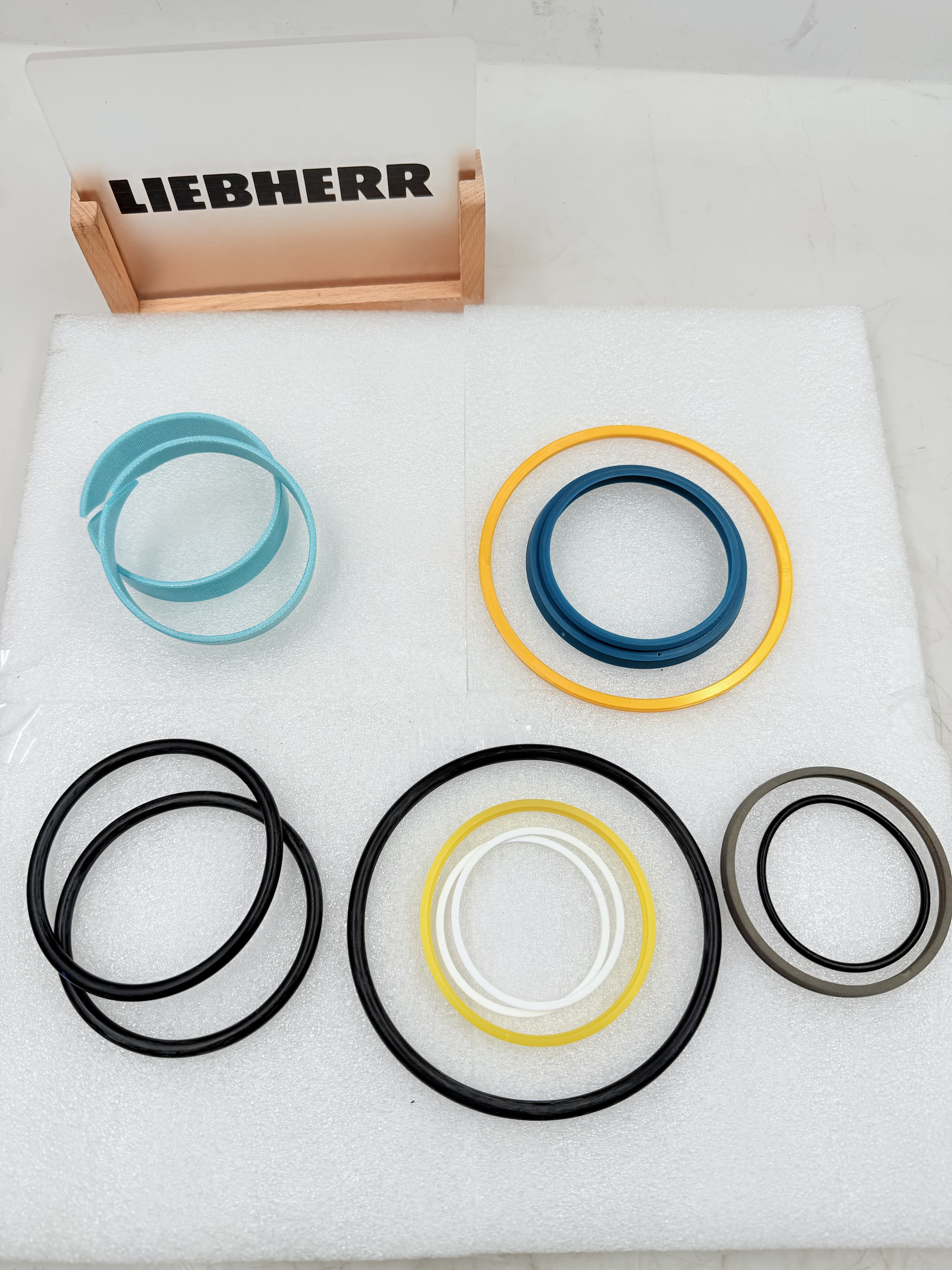 Liebherr 94028218 Seal Kit F. Piston R For PR754 PR756 PR764 PR766