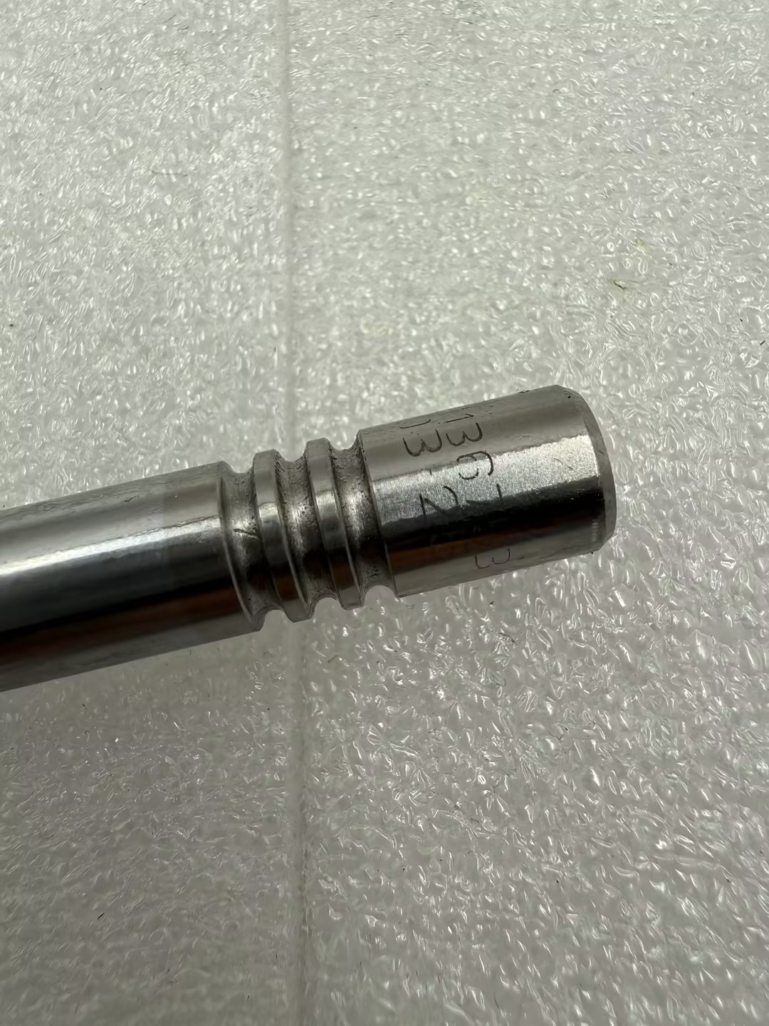 Liebherr 10136753 Outlet Valve For D934S-D946 A7