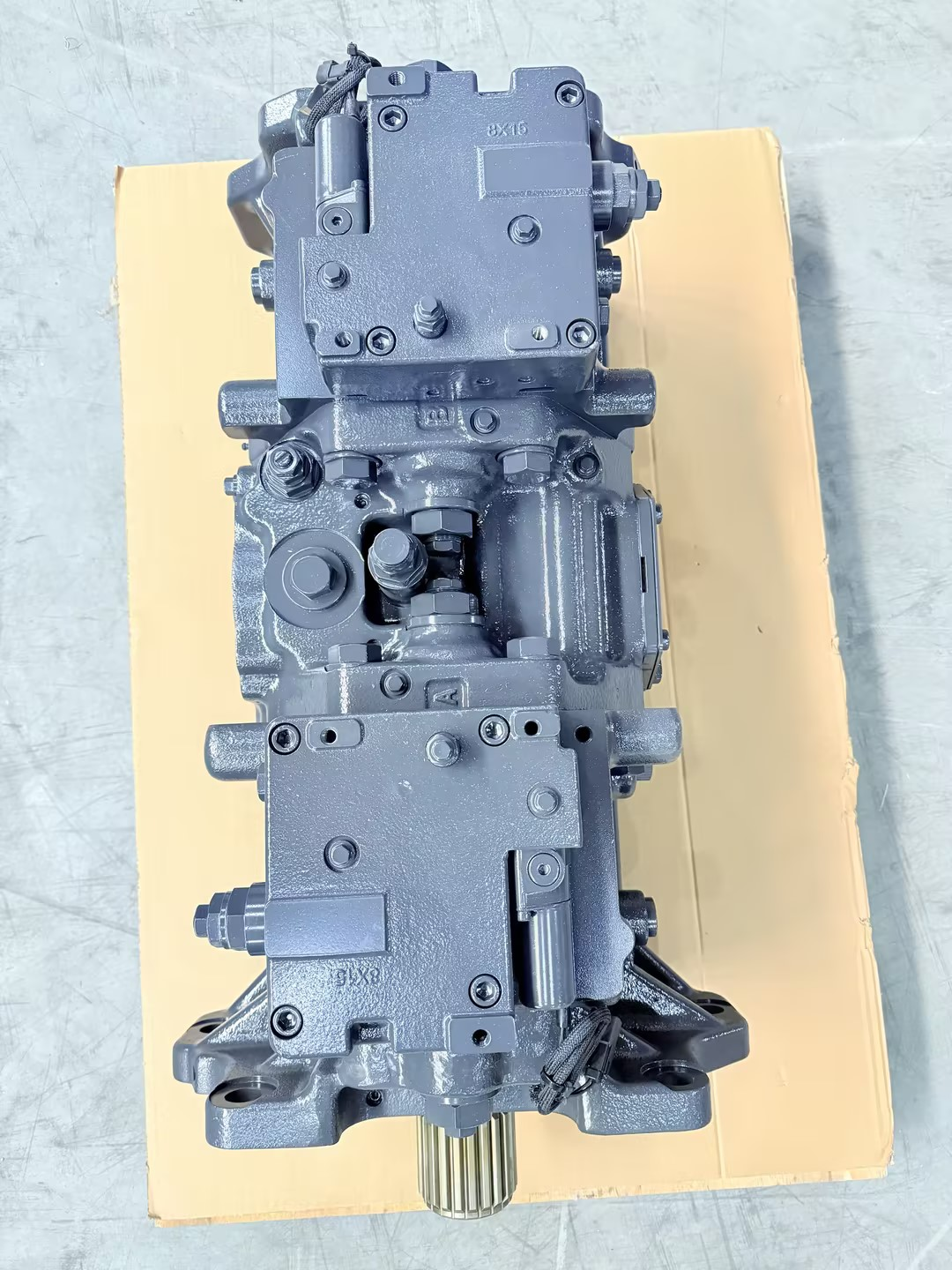 Komatsu 708-2K-00113 Hydraulic Pump
