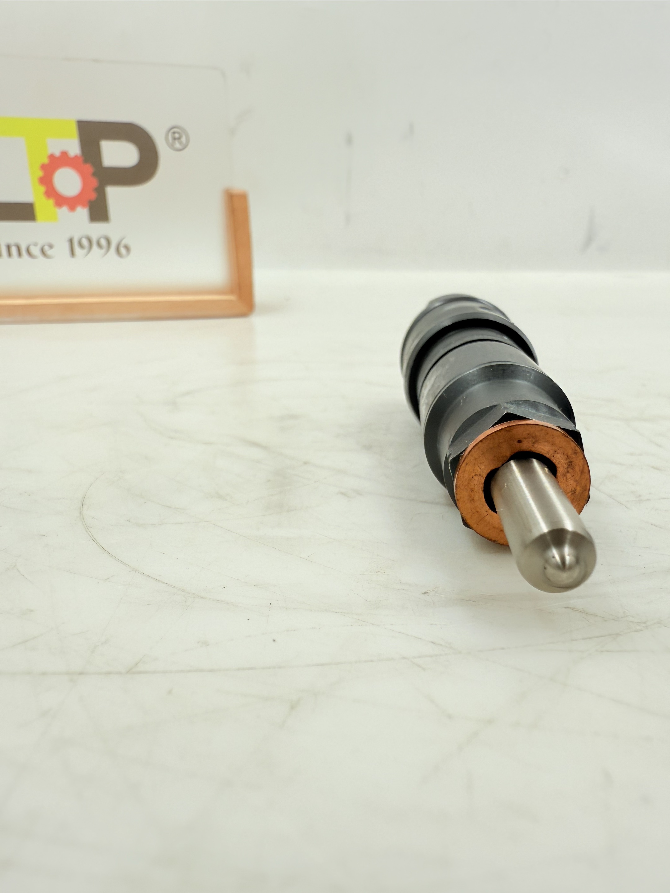 LTP Brand Complete Injector 9080711A Fuel Injector For Liebherr R916 R926 R934C Excavators
