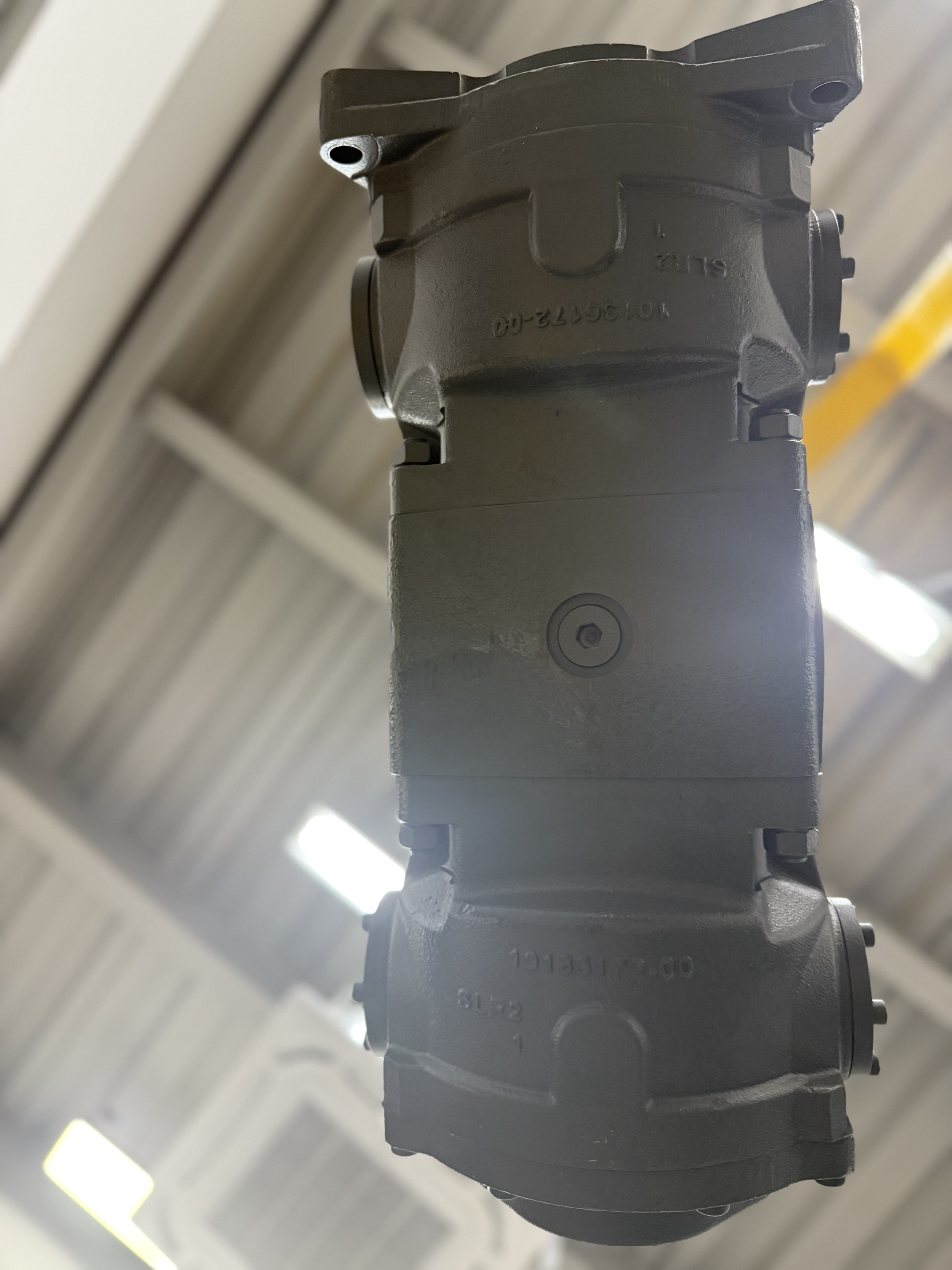 Liebherr 10133037 Hydr. Double Pump For R944C R944SME