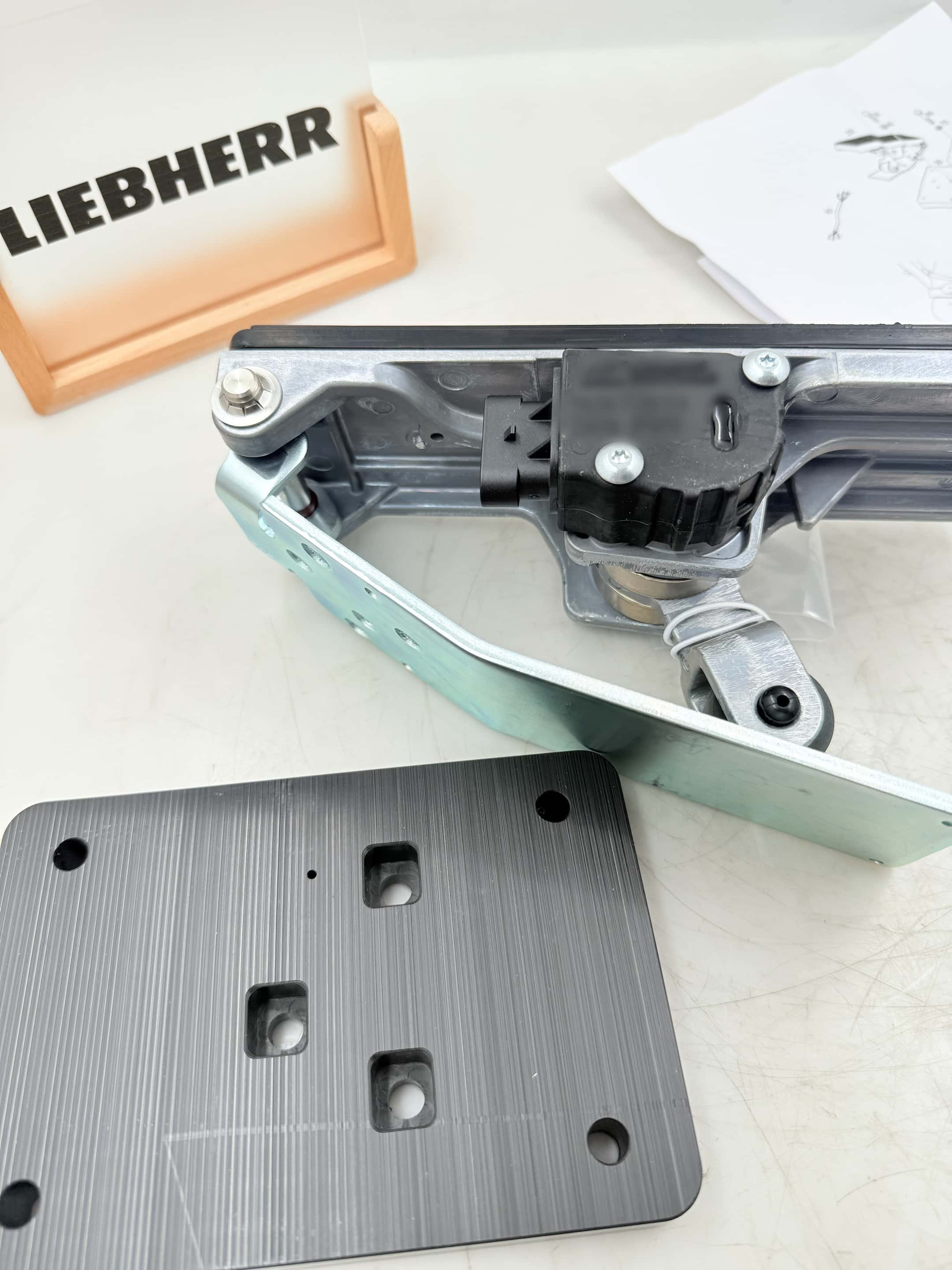 Liebherr Construction Engineering Machinery Parts Repair Kit 13539454 Pedal for Liebherr Machinery