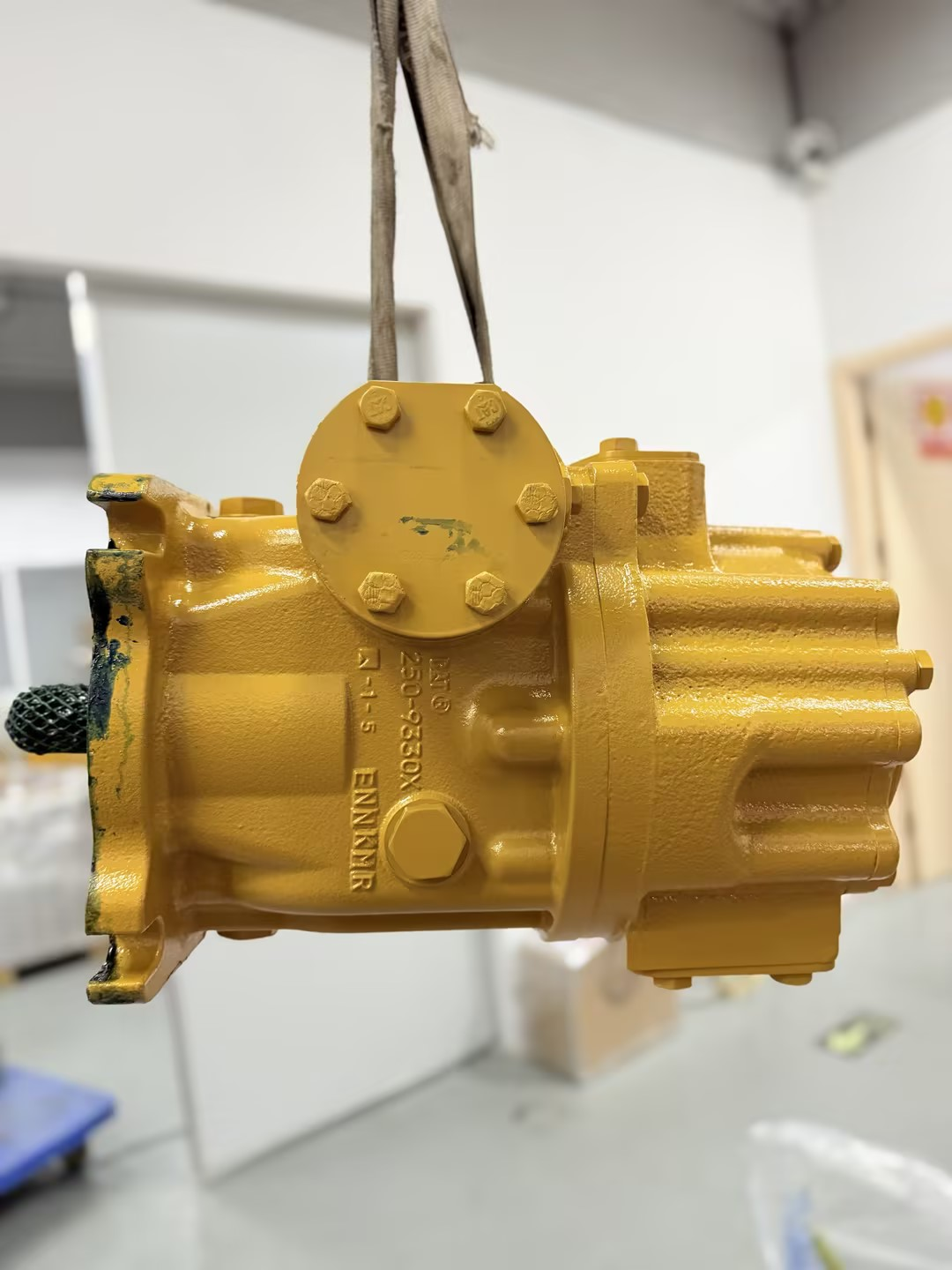 Caterpillar 384-9437 Piston Pump Assembly