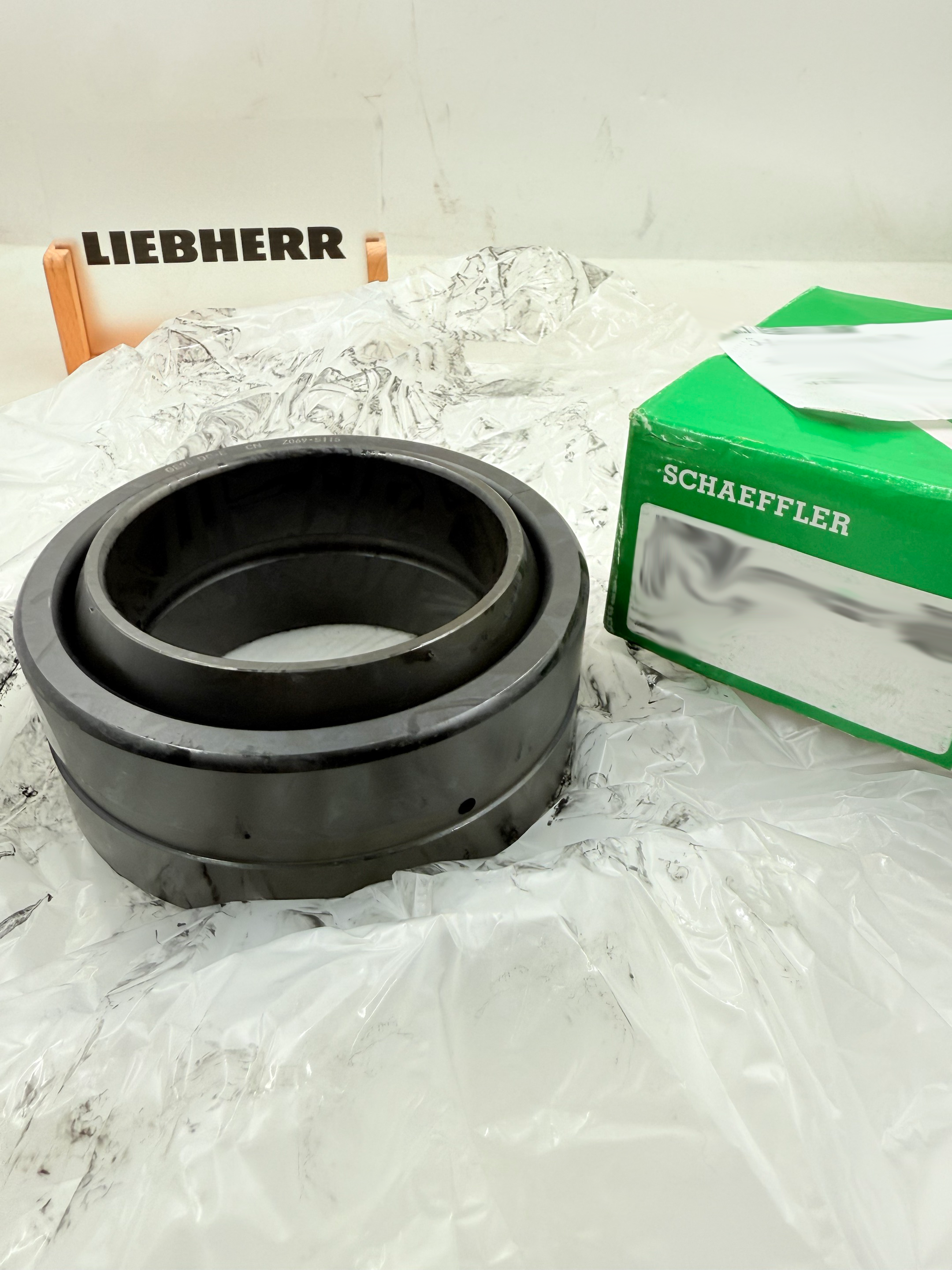 Liebherr 7621567 Spherical Bearing For L524-L556