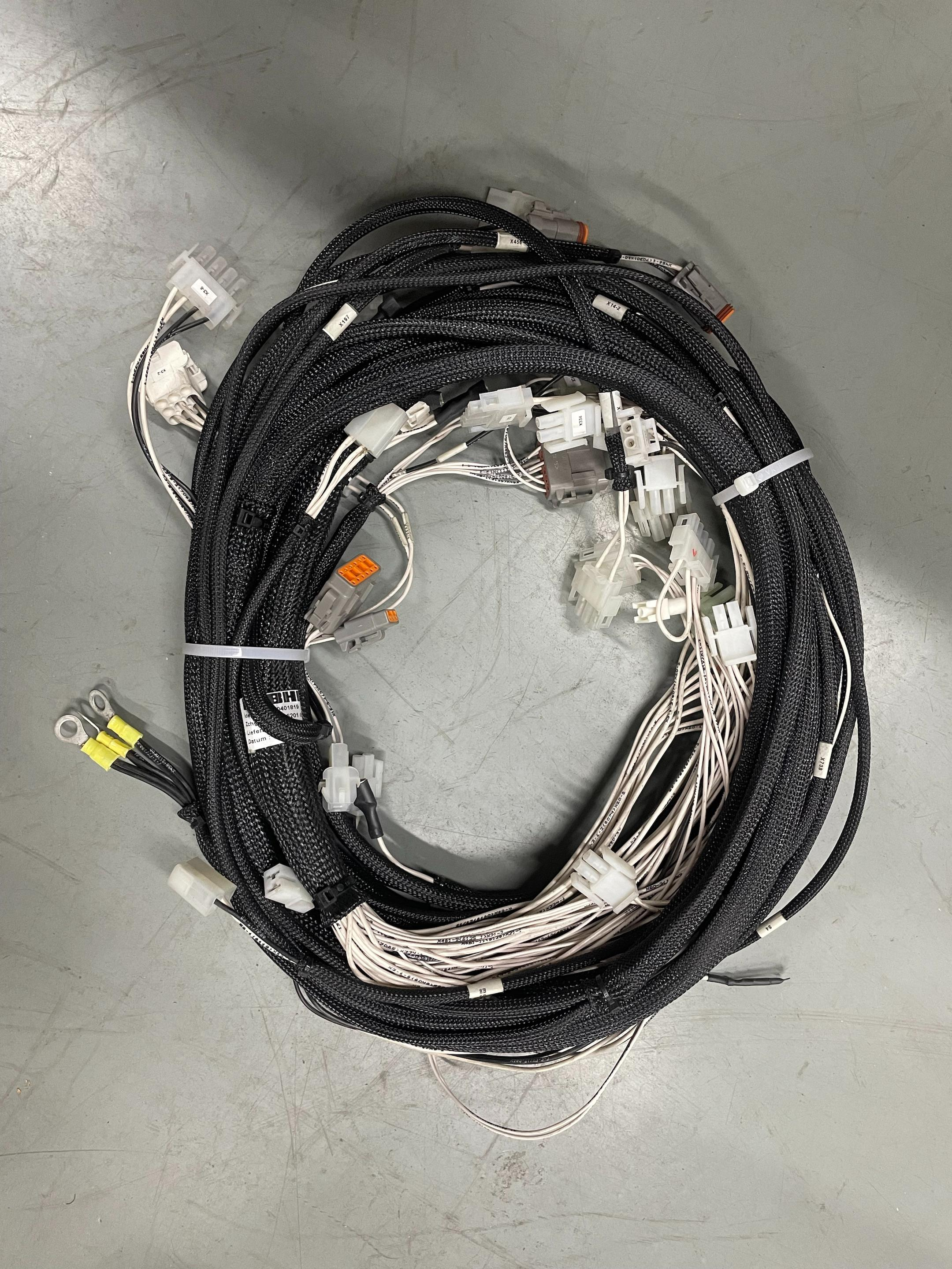 Liebherr 10401819 10401821 Wire Harness Undercontrol Cab