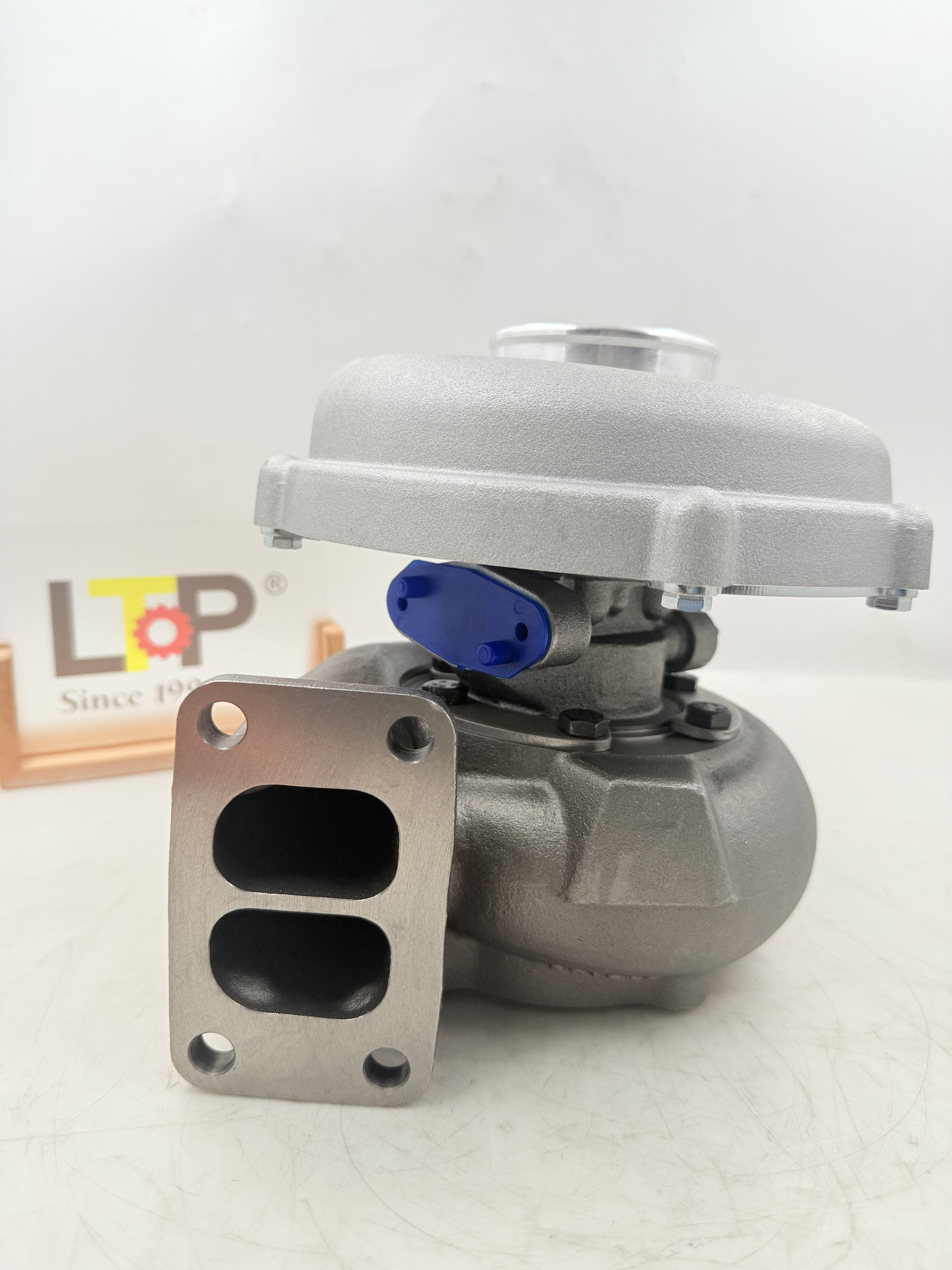 LTP 5700246A Turbocharger K27.2 Used For Liebherr R914B-R934B