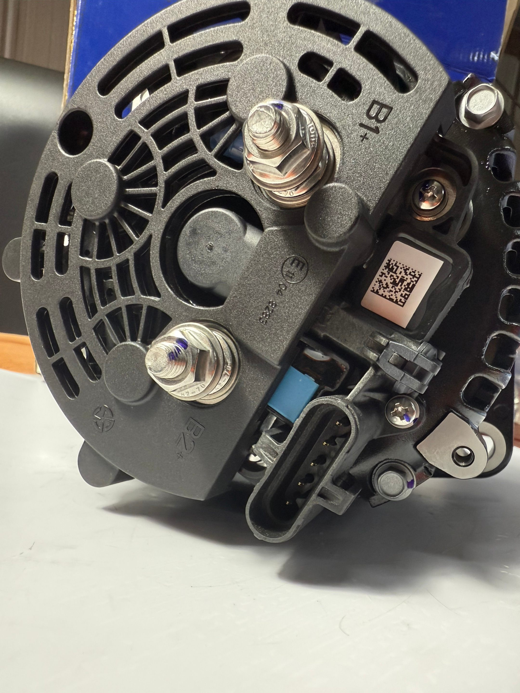 LTP Brand 10148088A OEM LH150 Generator 24V 180A Suitable for Liebherr Machinery