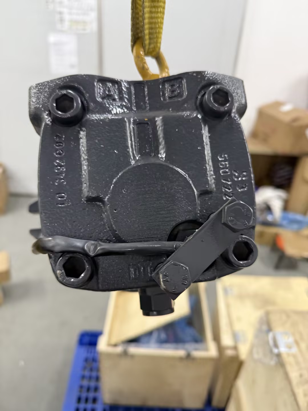 Liebherr 9273188 Hydraulic Installation Motor For R932 R934B R934C A932 A934B A934C