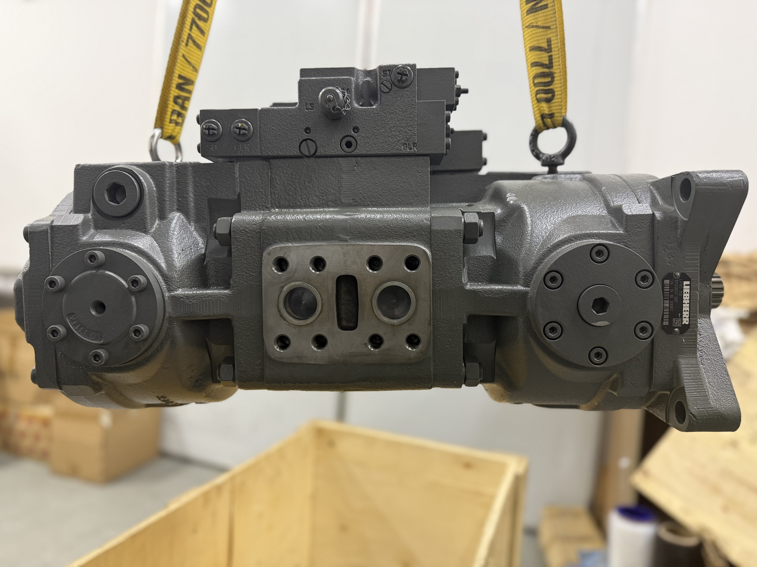 Liebherr 10133037 Hydr. Double Pump For R944C R944SME