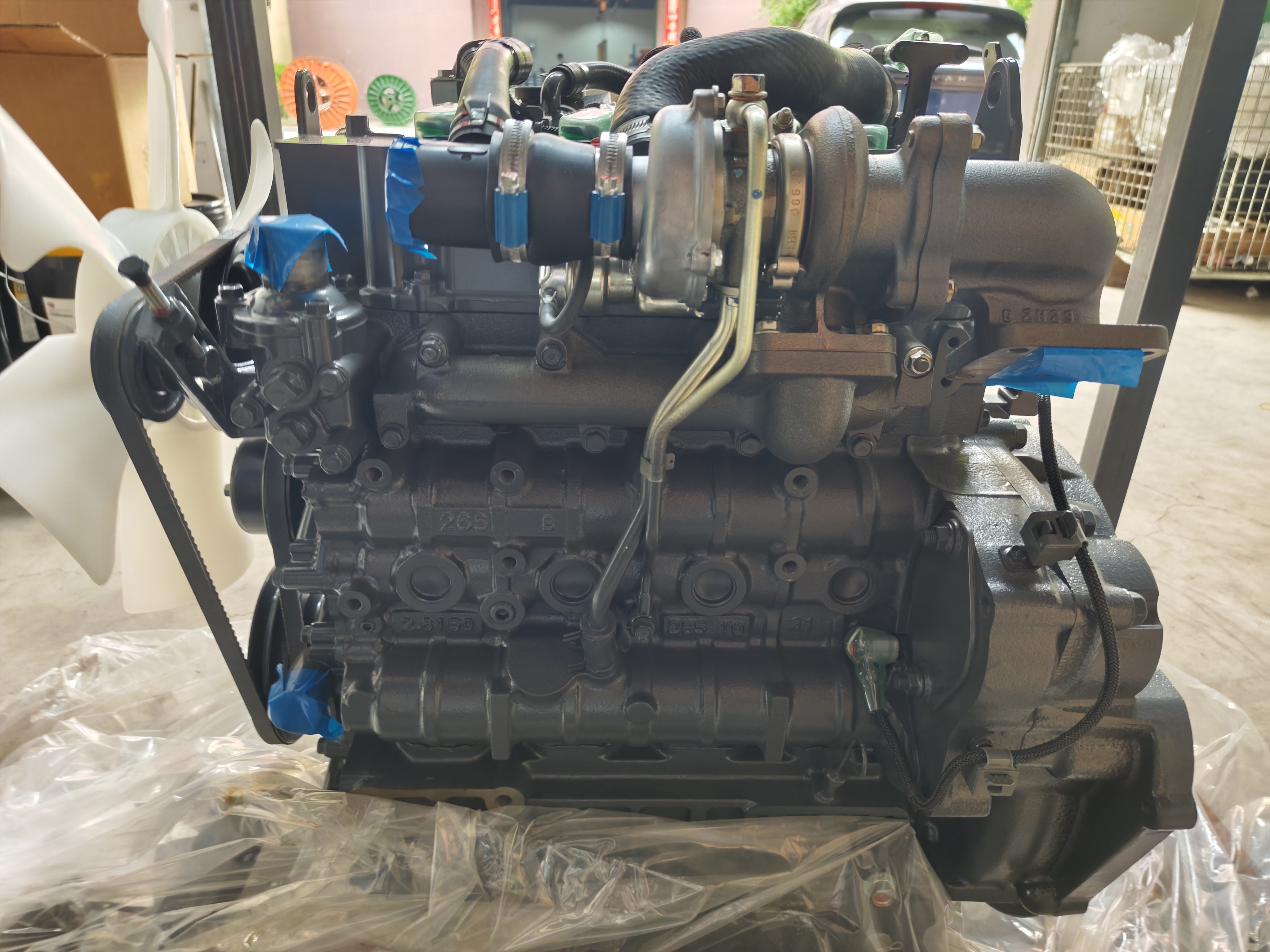 Kubota Diesel Engine 1J375-56000 V2607-CR-TE5B-HYM-1